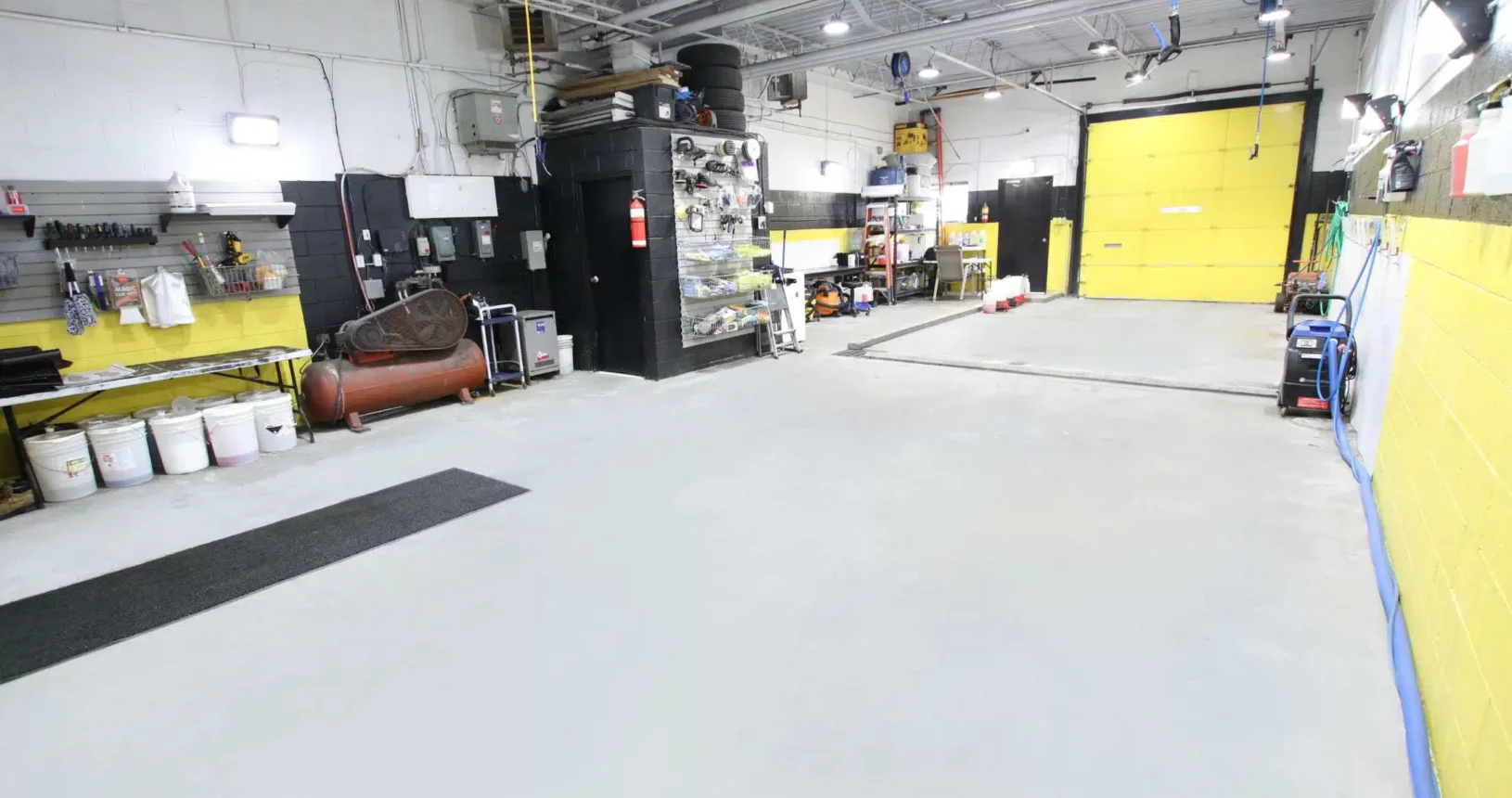 Automotive-Detialing-Bay-2